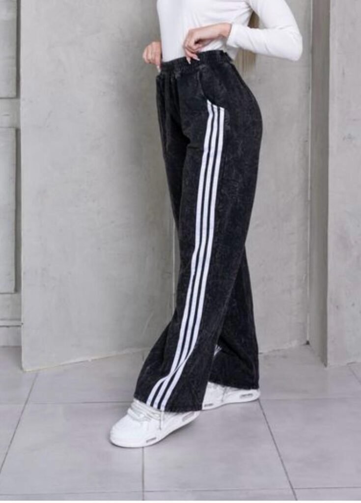 Pantalón palazo con líneas color negro - foto 4