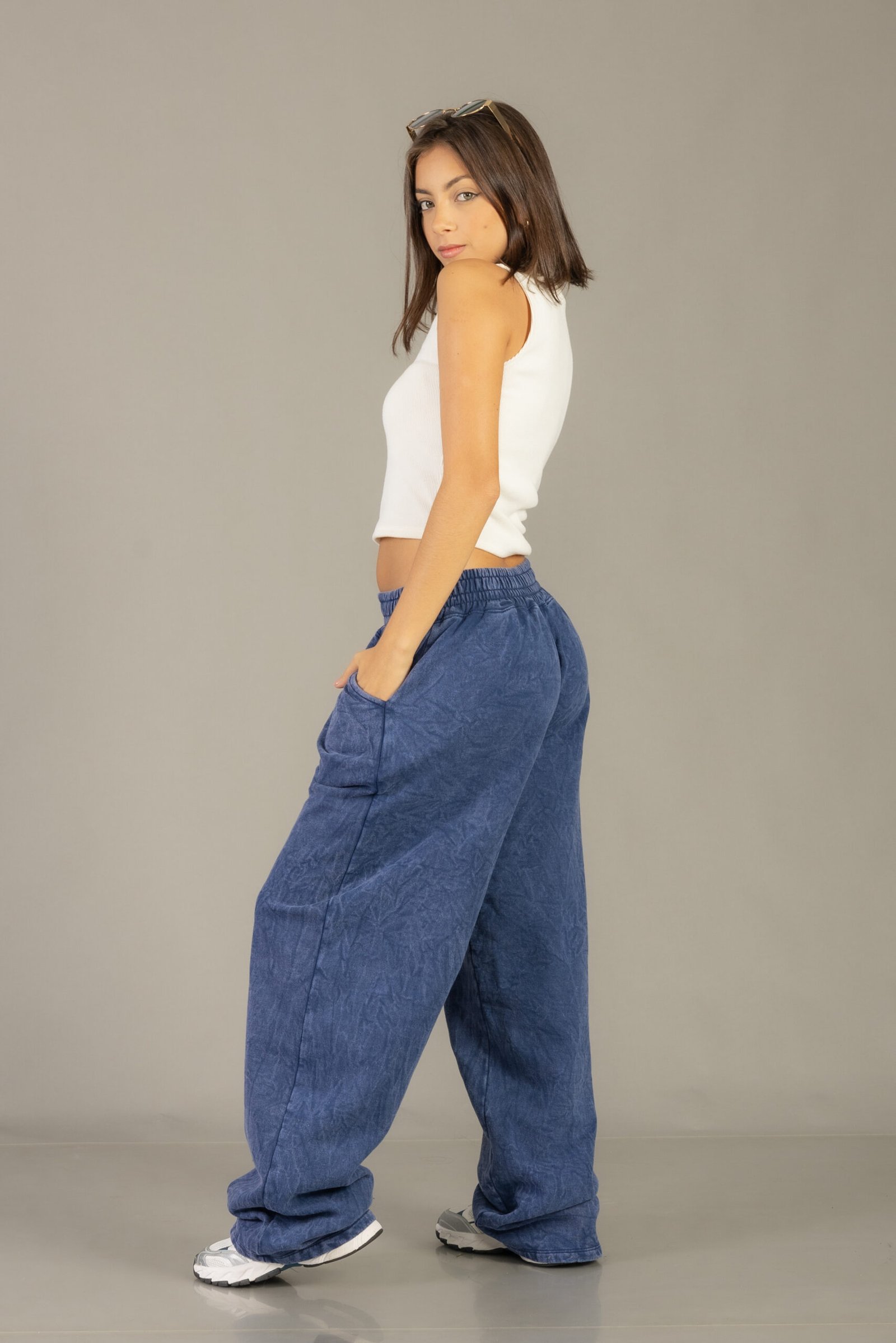 Pantalón palazo procesado liso color azul