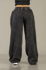 Pantalón palazo procesado liso color negro - foto 7